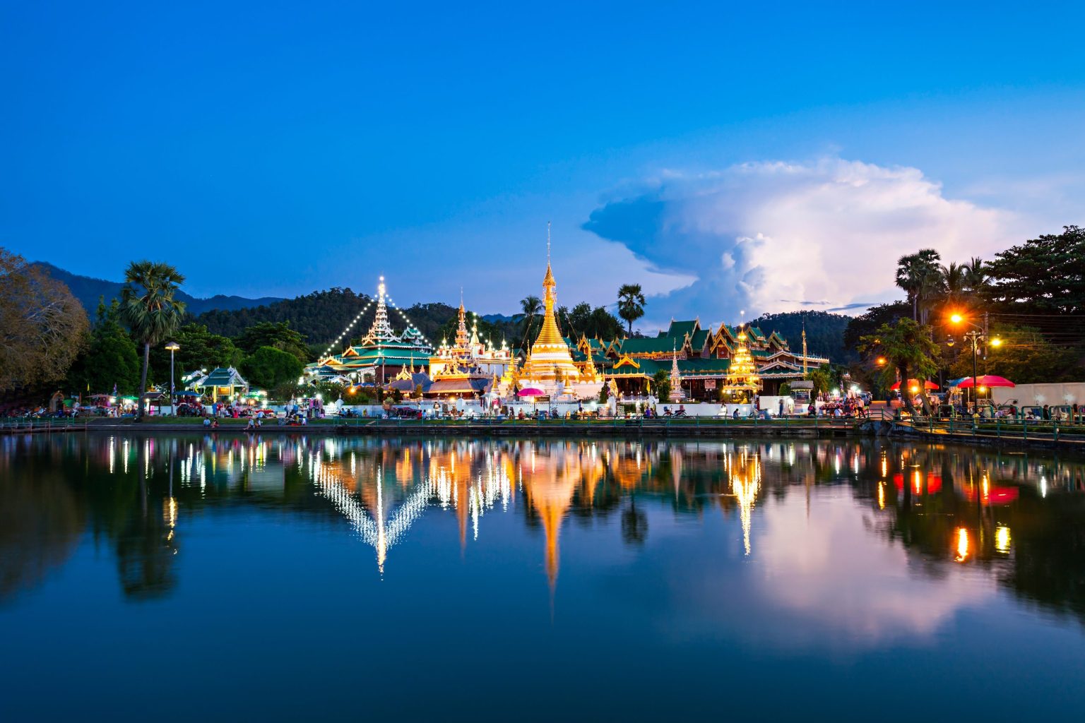 Wat Chong Klang and Wat Chong Kham reflected in the lake, Mae Hong Son