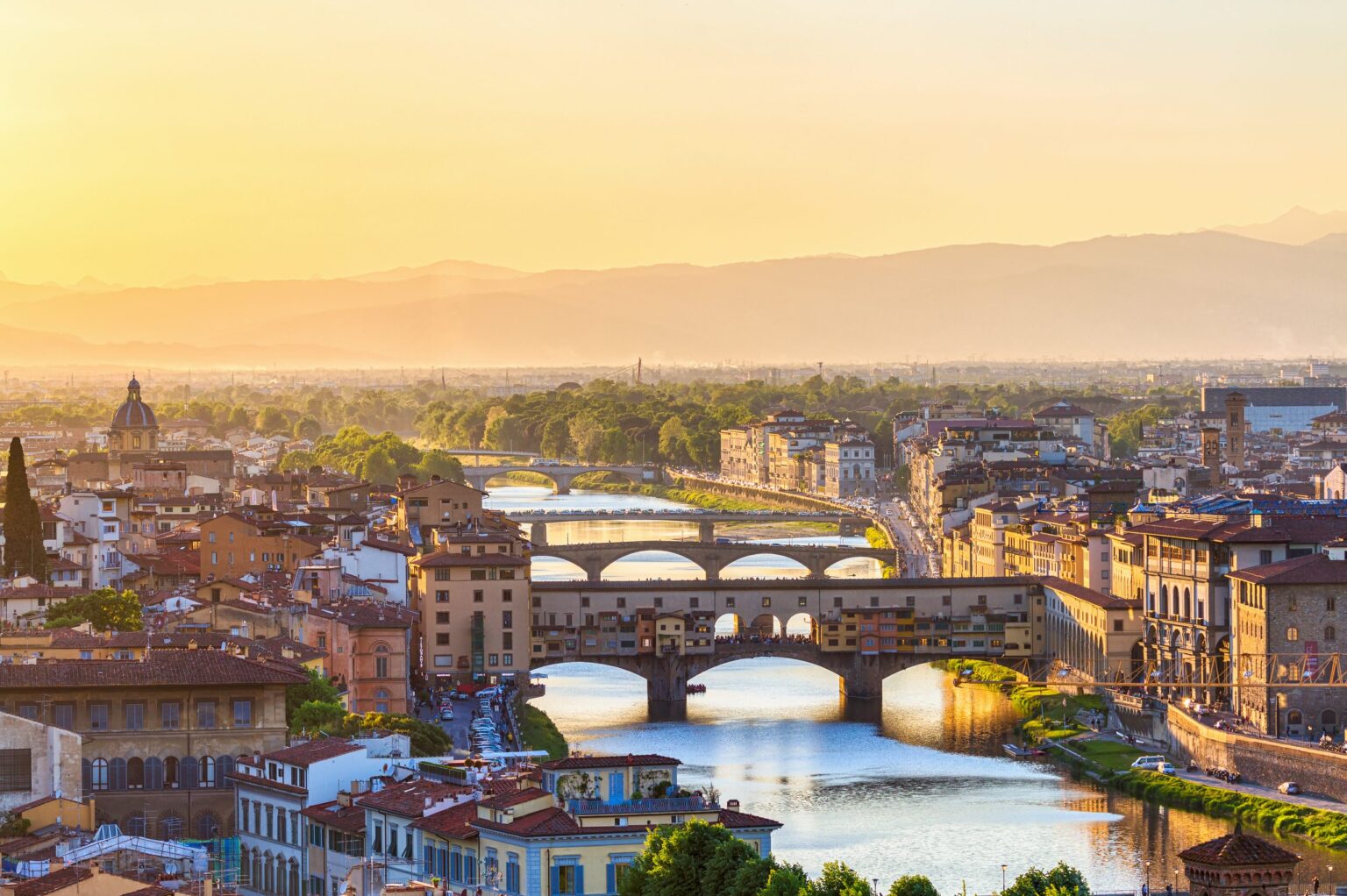Florence ponte vecchio arno river sunset italy