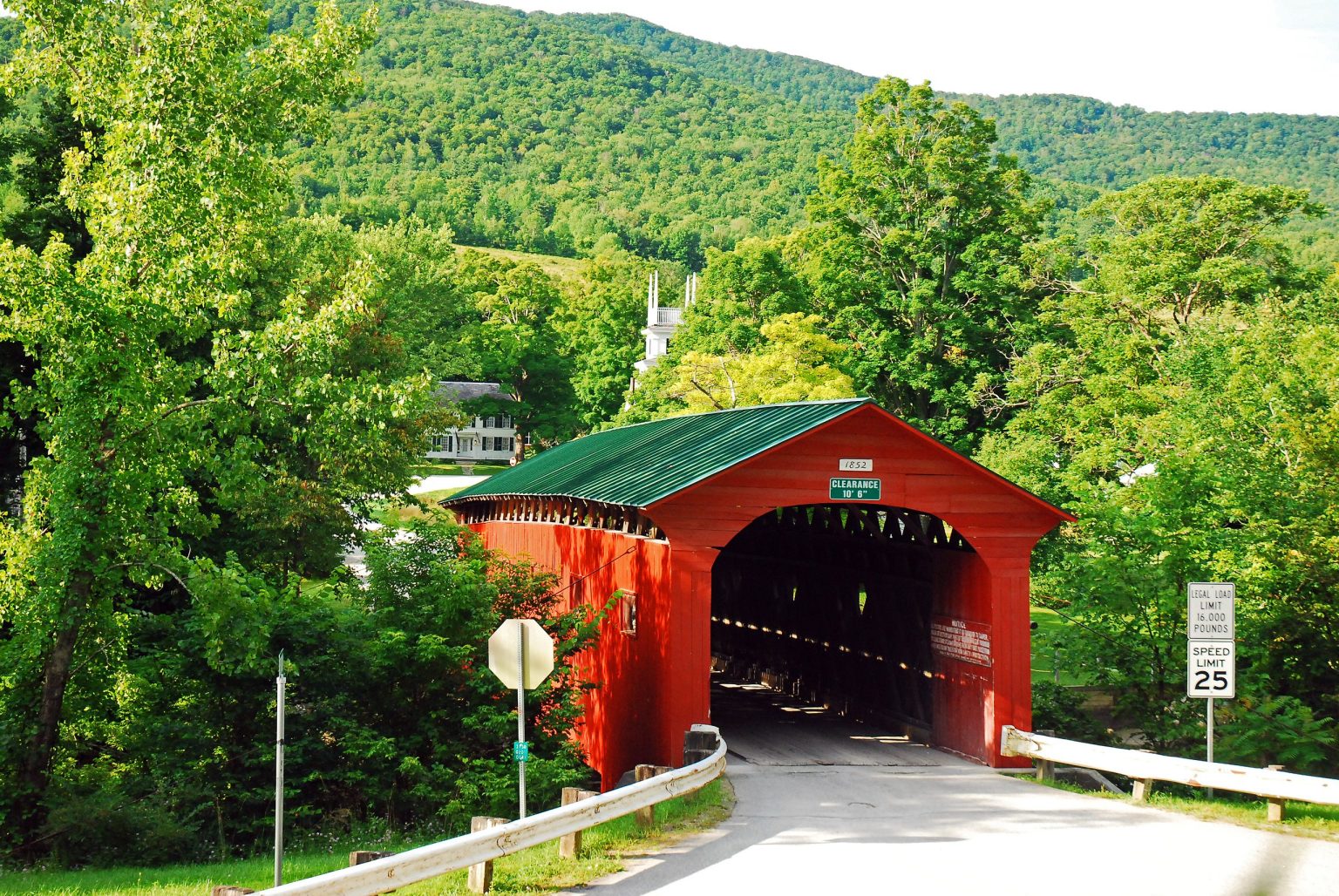 A covered bridge in the Vermont countryside